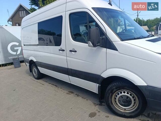 Белый Фольксваген Крафтер, объемом двигателя 1.97 л и пробегом 320 тыс. км за 14000 $, фото 1 на Automoto.ua