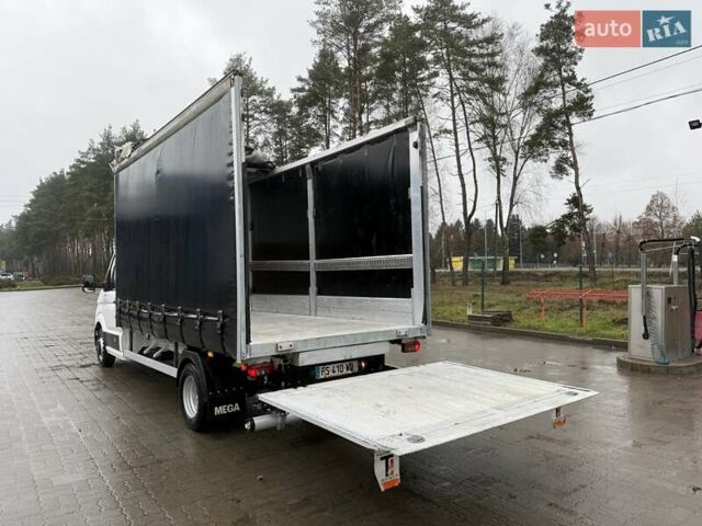 Белый Фольксваген Крафтер, объемом двигателя 2 л и пробегом 250 тыс. км за 25990 $, фото 1 на Automoto.ua