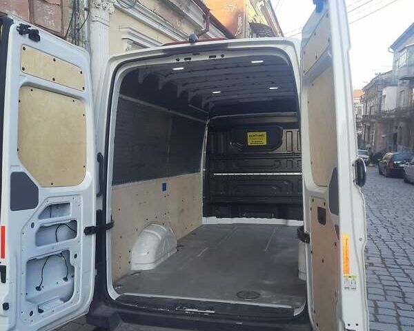 Белый Фольксваген Крафтер, объемом двигателя 1.97 л и пробегом 157 тыс. км за 33358 $, фото 1 на Automoto.ua