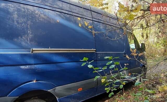 Синий Фольксваген Крафтер, объемом двигателя 2.46 л и пробегом 229 тыс. км за 20000 $, фото 1 на Automoto.ua