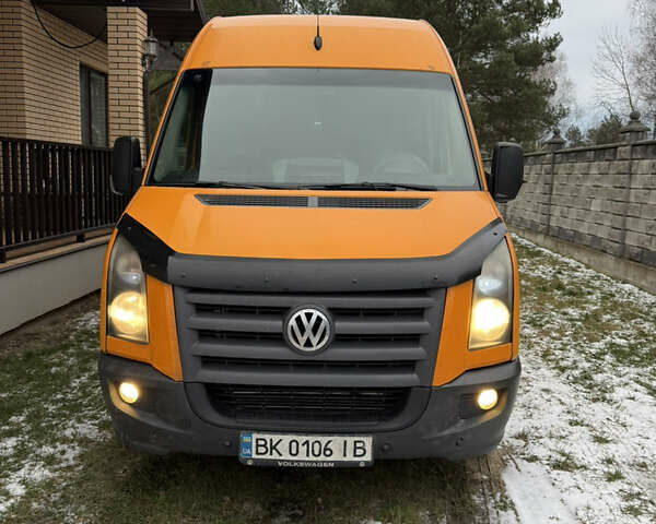 Помаранчевий Фольксваген Крафтєр, об'ємом двигуна 2.5 л та пробігом 450 тис. км за 18950 $, фото 1 на Automoto.ua