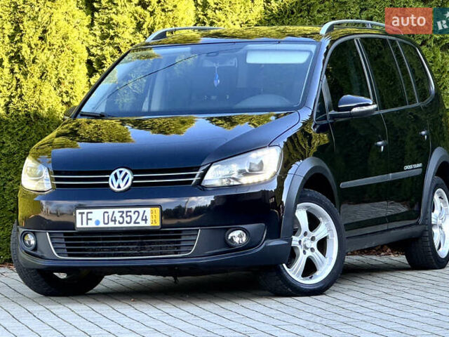 Черный Фольксваген Кросс Туран, объемом двигателя 2 л и пробегом 255 тыс. км за 12499 $, фото 1 на Automoto.ua