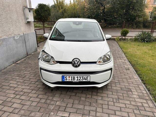 Белый Фольксваген Другая, объемом двигателя 0 л и пробегом 130 тыс. км за 9600 $, фото 1 на Automoto.ua