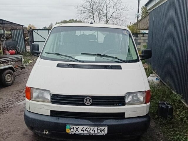 Белый Фольксваген Другая, объемом двигателя 2.5 л и пробегом 300 тыс. км за 3300 $, фото 1 на Automoto.ua