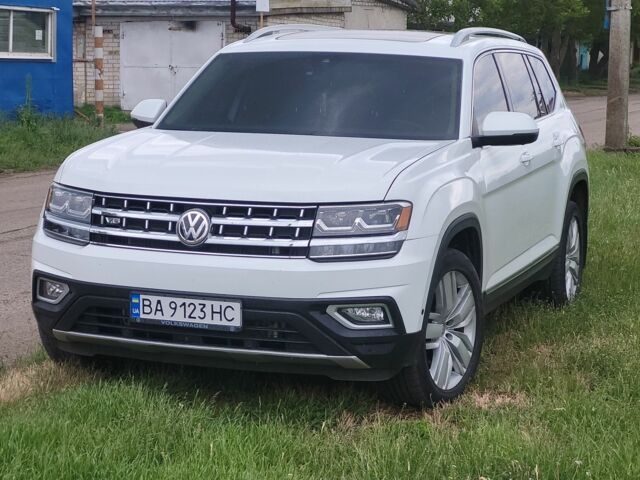 Білий Фольксваген Інша, об'ємом двигуна 3.6 л та пробігом 204 тис. км за 23000 $, фото 1 на Automoto.ua