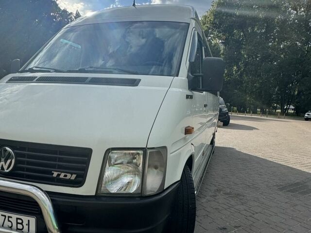 Белый Фольксваген Другая, объемом двигателя 2.5 л и пробегом 421 тыс. км за 13100 $, фото 1 на Automoto.ua