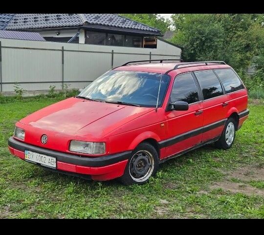 Красный Фольксваген Другая, объемом двигателя 0 л и пробегом 300 тыс. км за 1500 $, фото 1 на Automoto.ua