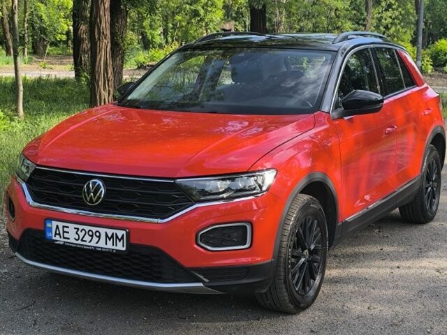 Красный Фольксваген Другая, объемом двигателя 1.5 л и пробегом 65 тыс. км за 21000 $, фото 1 на Automoto.ua