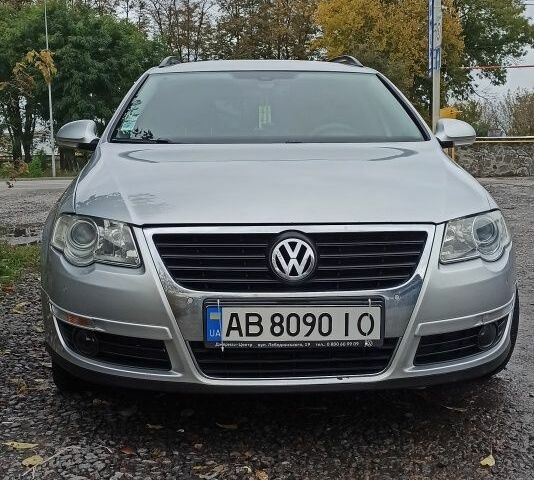 Сірий Фольксваген Інша, об'ємом двигуна 1.6 л та пробігом 260 тис. км за 8000 $, фото 1 на Automoto.ua