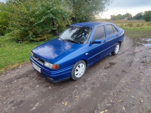 Синий Фольксваген Другая, объемом двигателя 1.6 л и пробегом 223 тыс. км за 1650 $, фото 1 на Automoto.ua