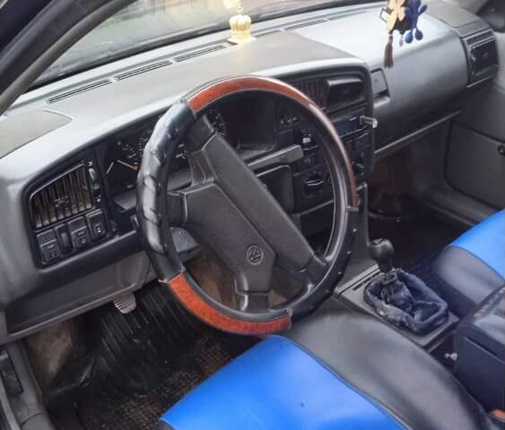 Синій Фольксваген Інша, об'ємом двигуна 1.8 л та пробігом 300 тис. км за 1000 $, фото 1 на Automoto.ua