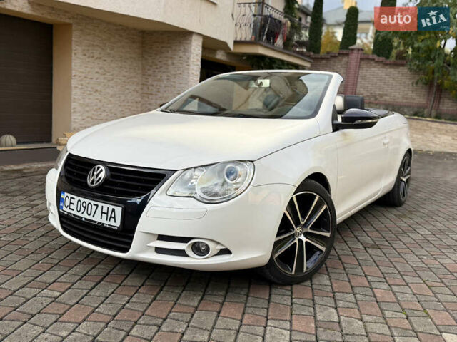 Белый Фольксваген Эос, объемом двигателя 1.39 л и пробегом 104 тыс. км за 8600 $, фото 1 на Automoto.ua
