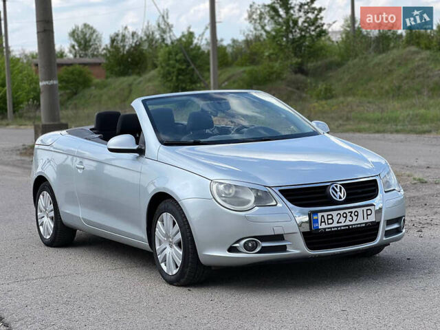 Фольксваген Эос, объемом двигателя 2 л и пробегом 250 тыс. км за 5700 $, фото 1 на Automoto.ua