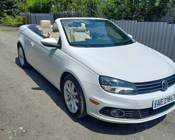 Фольксваген Эос, объемом двигателя 1.98 л и пробегом 177 тыс. км за 8800 $, фото 1 на Automoto.ua