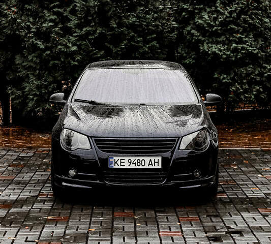 Синий Фольксваген Эос, объемом двигателя 2 л и пробегом 270 тыс. км за 9000 $, фото 1 на Automoto.ua