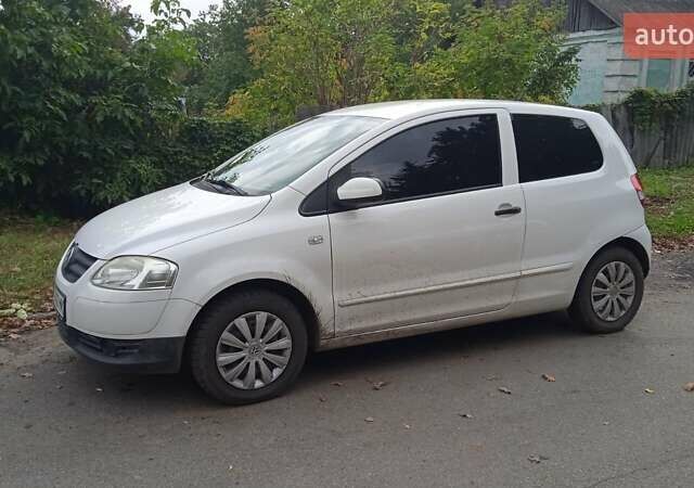 Білий Фольксваген Фокс, об'ємом двигуна 1.2 л та пробігом 161 тис. км за 5000 $, фото 1 на Automoto.ua