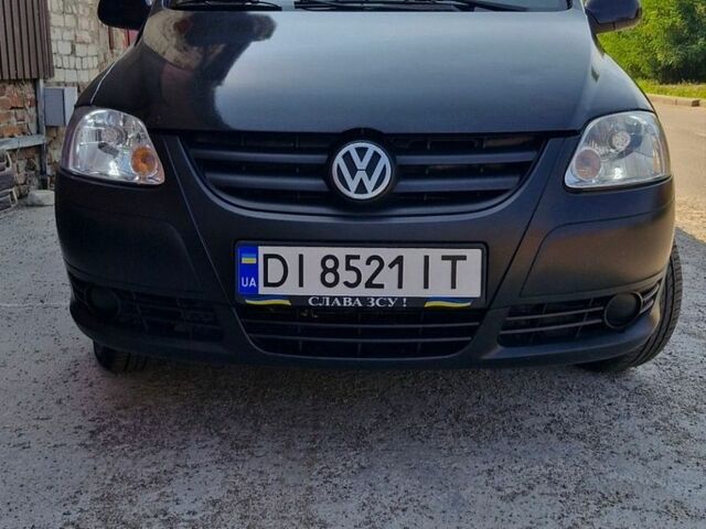 Черный Фольксваген Фокс, объемом двигателя 1.2 л и пробегом 215 тыс. км за 2600 $, фото 1 на Automoto.ua