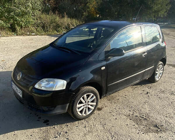 Чорний Фольксваген Фокс, об'ємом двигуна 1.39 л та пробігом 165 тис. км за 4950 $, фото 1 на Automoto.ua