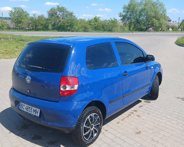 Синий Фольксваген Фокс, объемом двигателя 1.2 л и пробегом 205 тыс. км за 3199 $, фото 1 на Automoto.ua