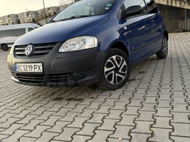 Синій Фольксваген Фокс, об'ємом двигуна 1.4 л та пробігом 103 тис. км за 3950 $, фото 1 на Automoto.ua