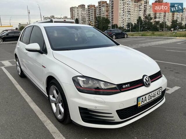 Білий Фольксваген Гольф ГТІ, об'ємом двигуна 1.98 л та пробігом 123 тис. км за 17100 $, фото 1 на Automoto.ua
