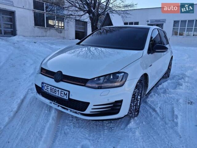 Белый Фольксваген Гольф ГТИ, объемом двигателя 1.98 л и пробегом 175 тыс. км за 13600 $, фото 1 на Automoto.ua
