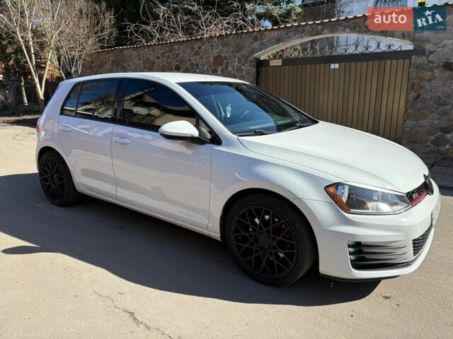 Білий Фольксваген Гольф ГТІ, об'ємом двигуна 1.98 л та пробігом 85 тис. км за 12800 $, фото 1 на Automoto.ua