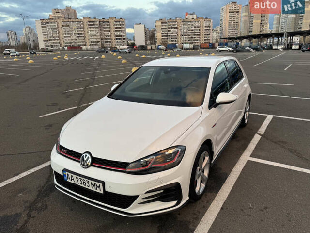 Белый Фольксваген Гольф ГТИ, объемом двигателя 1.98 л и пробегом 65 тыс. км за 25400 $, фото 1 на Automoto.ua