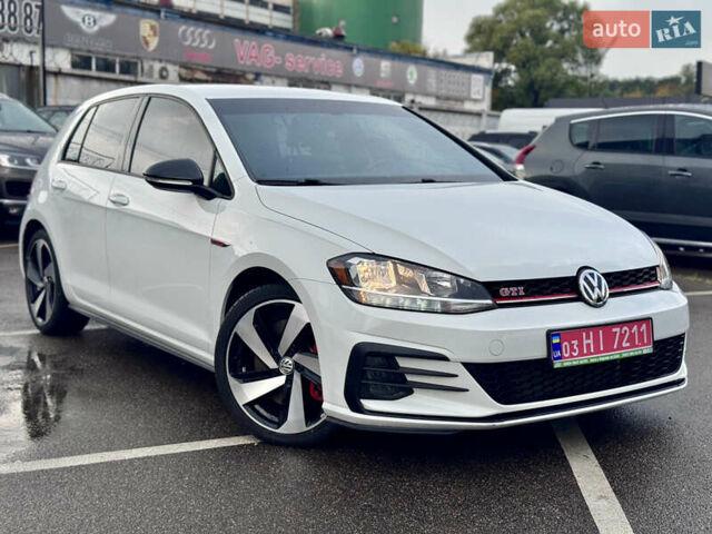 Білий Фольксваген Гольф ГТІ, об'ємом двигуна 2 л та пробігом 11 тис. км за 16999 $, фото 1 на Automoto.ua