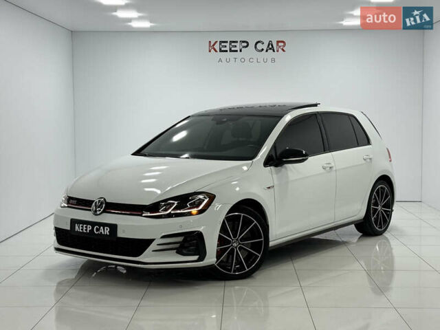Белый Фольксваген Гольф ГТИ, объемом двигателя 1.98 л и пробегом 68 тыс. км за 22500 $, фото 1 на Automoto.ua