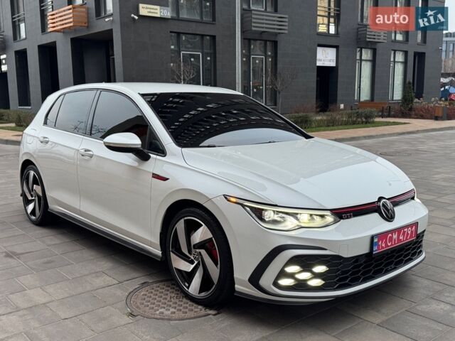 Белый Фольксваген Гольф ГТИ, объемом двигателя 1.98 л и пробегом 49 тыс. км за 29999 $, фото 1 на Automoto.ua