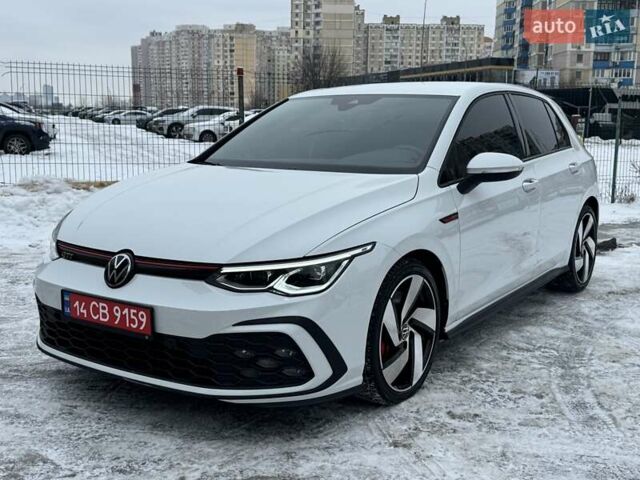 Білий Фольксваген Гольф ГТІ, об'ємом двигуна 1.98 л та пробігом 49 тис. км за 30900 $, фото 1 на Automoto.ua