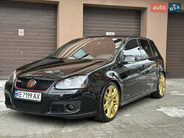 Черный Фольксваген Гольф ГТИ, объемом двигателя 2 л и пробегом 250 тыс. км за 9800 $, фото 1 на Automoto.ua