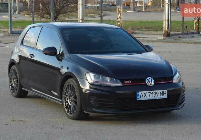 Черный Фольксваген Гольф ГТИ, объемом двигателя 1.98 л и пробегом 136 тыс. км за 13000 $, фото 1 на Automoto.ua