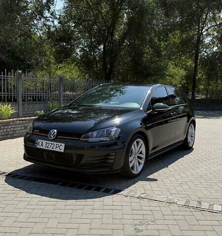 Черный Фольксваген Гольф ГТИ, объемом двигателя 1.98 л и пробегом 195 тыс. км за 14900 $, фото 1 на Automoto.ua