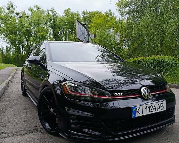 Черный Фольксваген Гольф ГТИ, объемом двигателя 1.98 л и пробегом 91 тыс. км за 18500 $, фото 1 на Automoto.ua