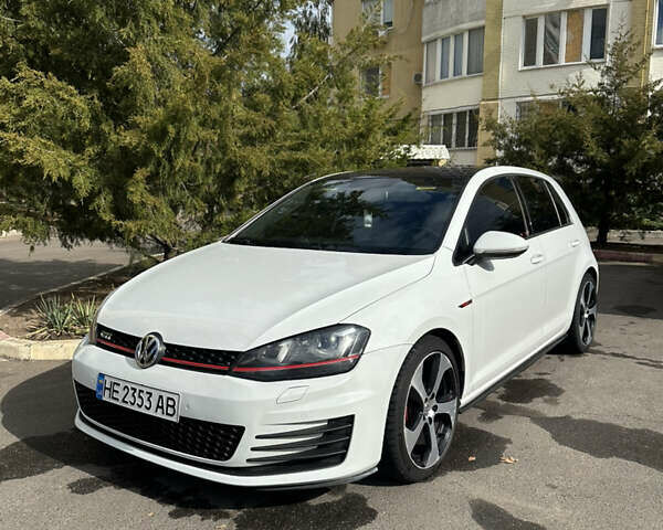 Фольксваген Гольф ГТИ, объемом двигателя 1.98 л и пробегом 157 тыс. км за 14000 $, фото 1 на Automoto.ua