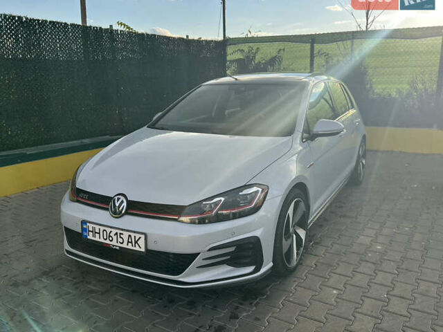 Серый Фольксваген Гольф ГТИ, объемом двигателя 1.98 л и пробегом 52 тыс. км за 23000 $, фото 1 на Automoto.ua