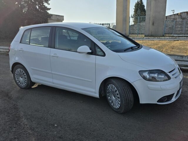 Білий Фольксваген Golf Plus, об'ємом двигуна 1.9 л та пробігом 295 тис. км за 5600 $, фото 1 на Automoto.ua