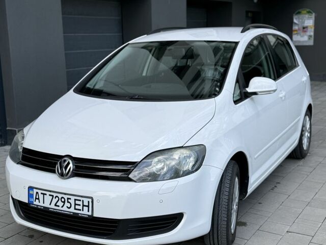 Білий Фольксваген Golf Plus, об'ємом двигуна 1.4 л та пробігом 260 тис. км за 6800 $, фото 1 на Automoto.ua