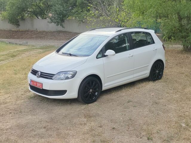 Білий Фольксваген Golf Plus, об'ємом двигуна 1.6 л та пробігом 192 тис. км за 7575 $, фото 1 на Automoto.ua