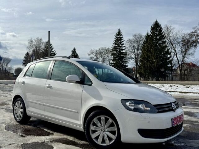 Белый Фольксваген Гольф Плюс, объемом двигателя 1.6 л и пробегом 263 тыс. км за 7999 $, фото 1 на Automoto.ua