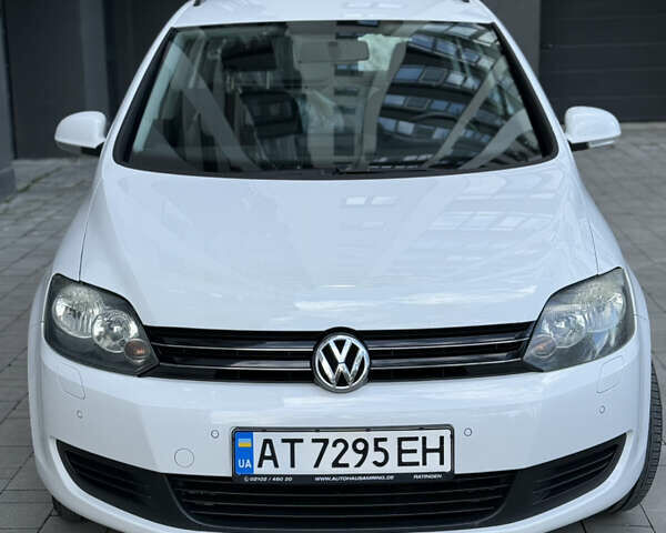 Белый Фольксваген Гольф Плюс, объемом двигателя 1.39 л и пробегом 260 тыс. км за 6900 $, фото 1 на Automoto.ua