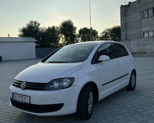 Білий Фольксваген Golf Plus, об'ємом двигуна 1.6 л та пробігом 249 тис. км за 7900 $, фото 1 на Automoto.ua