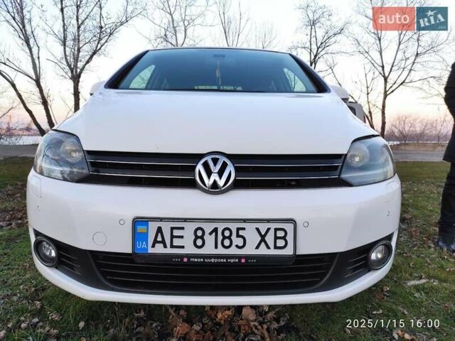 Белый Фольксваген Гольф Плюс, объемом двигателя 1.6 л и пробегом 247 тыс. км за 10500 $, фото 1 на Automoto.ua
