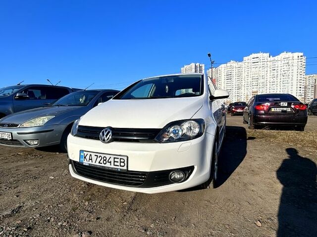 Белый Фольксваген Гольф Плюс, объемом двигателя 1.6 л и пробегом 340 тыс. км за 5700 $, фото 1 на Automoto.ua