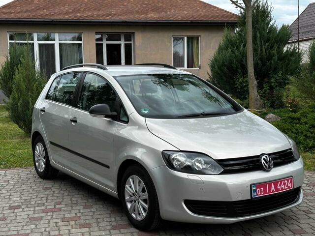 Бежевий Фольксваген Golf Plus, об'ємом двигуна 1.4 л та пробігом 235 тис. км за 6775 $, фото 1 на Automoto.ua