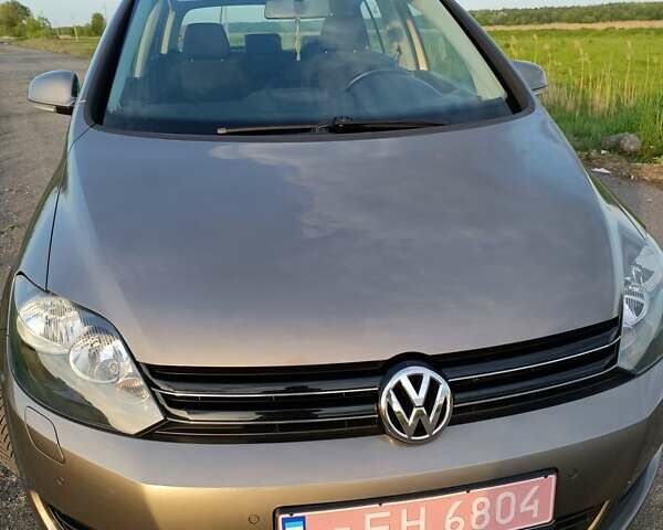 Бежевий Фольксваген Golf Plus, об'ємом двигуна 1.4 л та пробігом 200 тис. км за 7500 $, фото 1 на Automoto.ua
