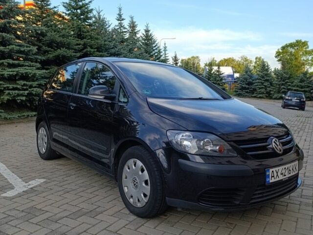 Черный Фольксваген Гольф Плюс, объемом двигателя 1.4 л и пробегом 330 тыс. км за 4700 $, фото 1 на Automoto.ua