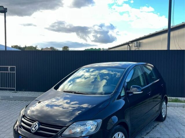 Чорний Фольксваген Golf Plus, об'ємом двигуна 1.6 л та пробігом 182 тис. км за 5000 $, фото 1 на Automoto.ua